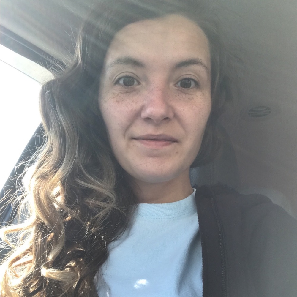 Meet your Posher, April